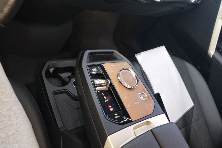 Used BMW iX 2022 xDrive40