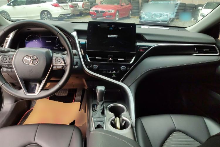 Used Toyota Camry 2022 2.5S Knight Edition
