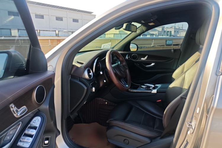 Used Mercedes-Benz GLC 2019 GLC 200 L 4MATIC
