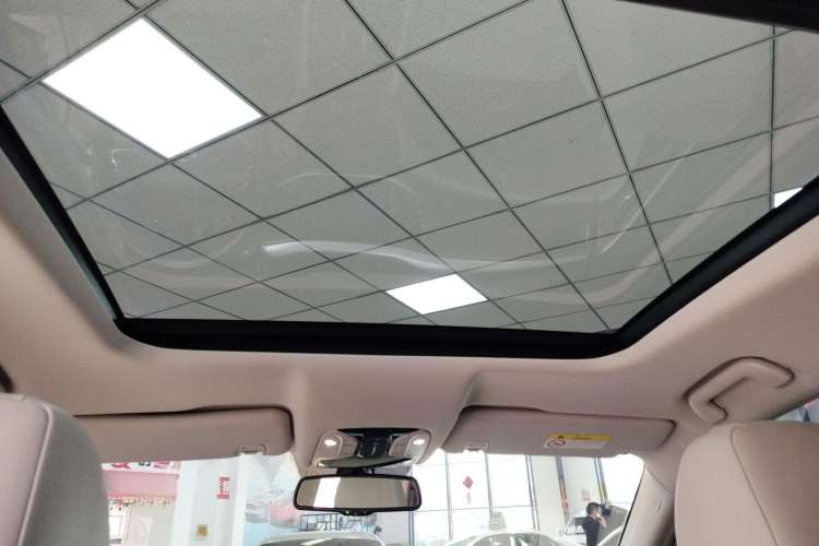 Used GAC Trumpchi GS8 2017 320T Two-Wheel Drive Luxury Smart Connectivity Version (7 Seats)