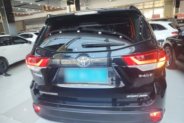 Used Toyota Highlander 2018 2.0T Four-Wheel Drive Luxury Version 7 Seats China VI Standard Rear