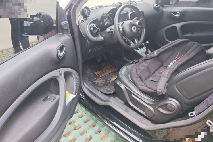 Used smart fortwo 2016 0.9T 66kW Hardtop Pioneer Edition
