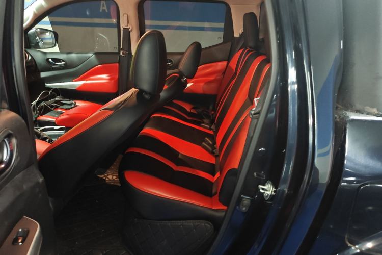 Used Nissan Navara 2017 2.5L Automatic 2WD Luxury Edition QR25
