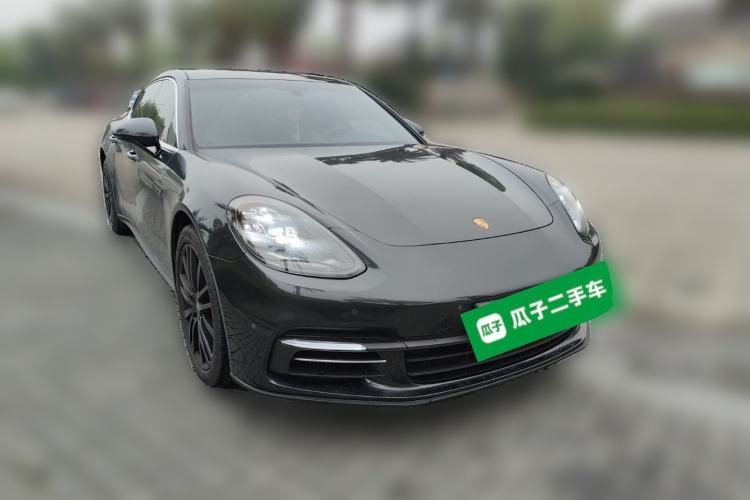 Used Porsche Panamera 2017 Panamera 4 E-Hybrid Executive Long Wheelbase 2.9T Front Right 45 Deg