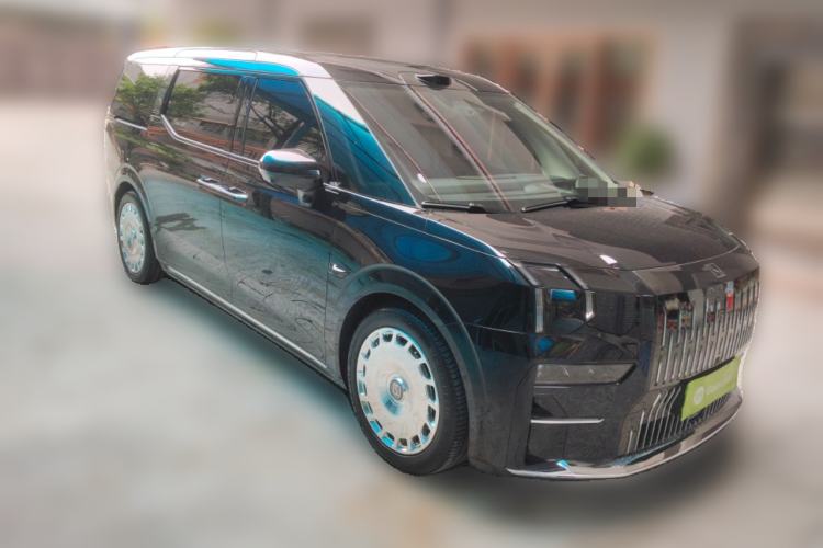 Used Zeekr 009 2024 GAC Trumpchi Front Right 45 Deg