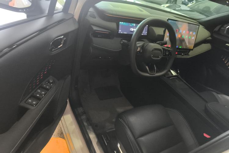 Used Lynk & Co 06 2025 Renew 1.5T Halo Driver Seat