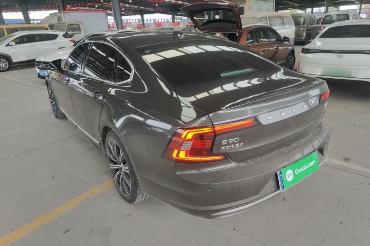 Used Volvo S90 2022 B5 Zhiyuan Luxury Edition