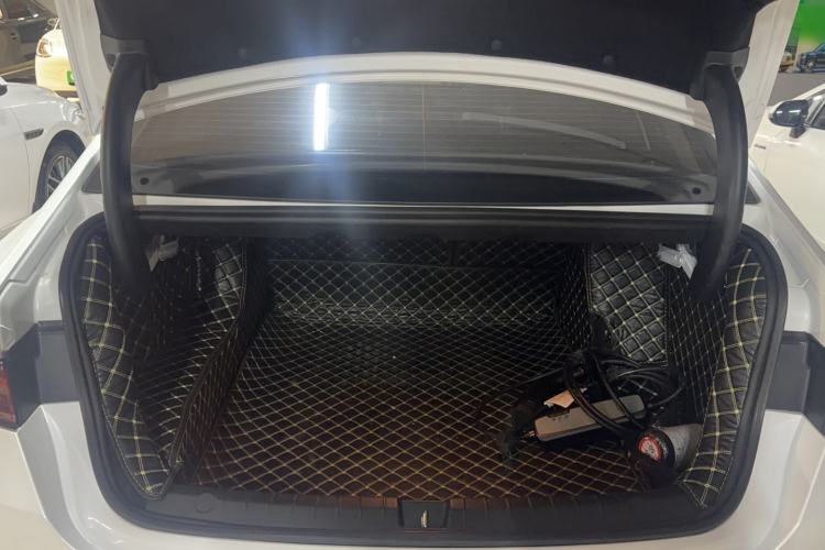 Used BYD Qin PLUS 2023 Champion Edition DM-i 120KM Leading Model Trunk