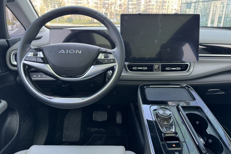Used AION V 2022 Plus 70 Smart Edition Ternary Lithium Steering Wheel