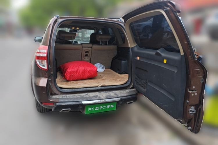 Used Toyota RAV4 2011 2.0L Automatic Luxury Edition Trunk