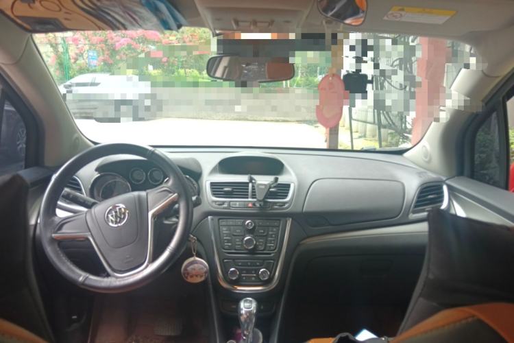 Used Buick Encore 2015 1.4T Automatic Two-Wheel Drive Urban Elite Version Center Console