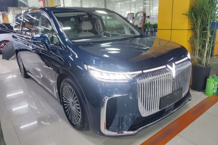 Used VOYAH Dream 2025 PHEV Four-Wheel-Drive Flagship Kunpeng Edition
