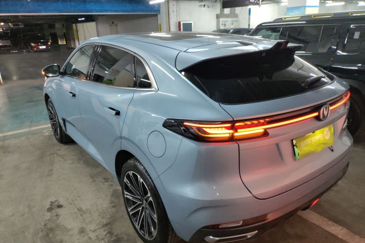 Used CHANGAN UNI-K iDD 2022 Blue Whale iDD 130km 1.5T Prestige Model