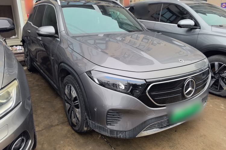 Used Mercedes-Benz EQB 2022 EQB 260 Front Right 45 Deg