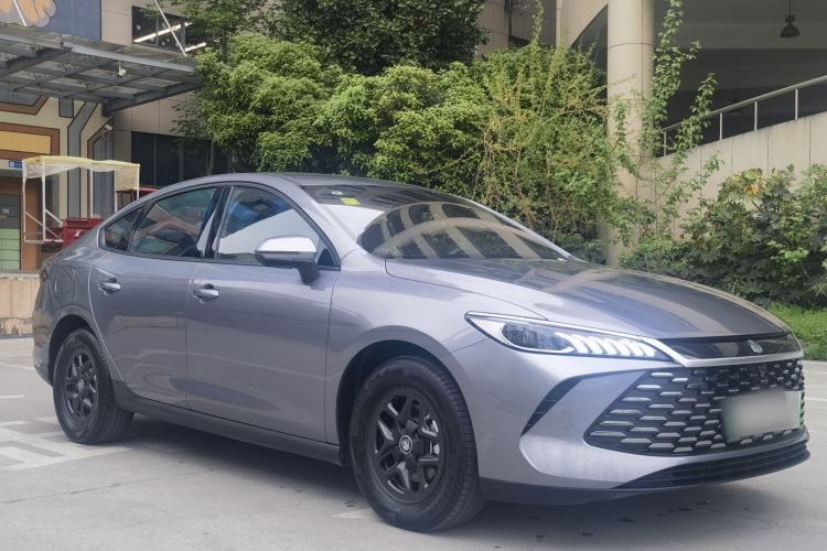 Used BYD Qin PLUS 2025 DM-i Smart Drive 55KM Leading Model Exterior 2