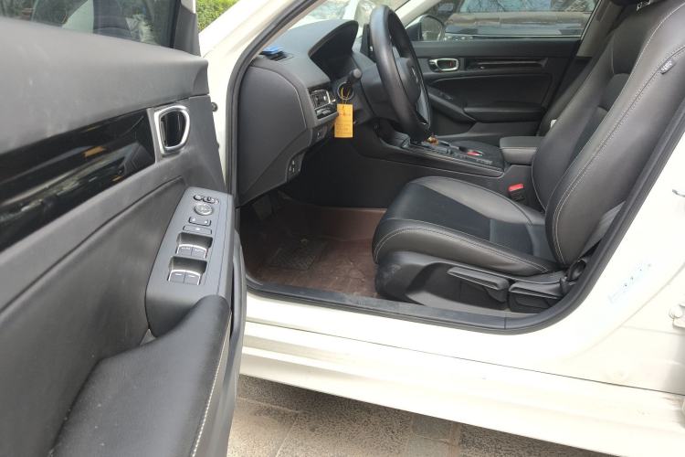 Used Honda Civic 2023 240TURBO CVT Dynamic · Center Stage Special Edition
