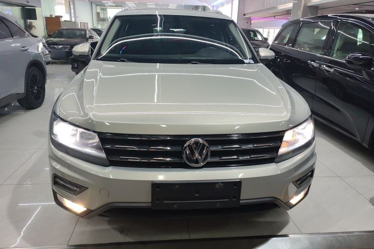 Used Volkswagen Tiguan L 2018 330TSI Automatic Two-Wheel Drive Luxury Edition Front