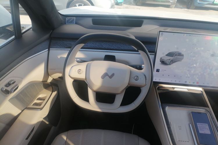 Used ONVO Luxeed L90 2025 Model—Ultra Six-Seater Version