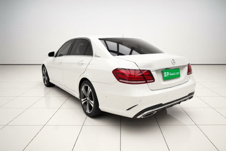 Used Mercedes-Benz E-Class 2015 Facelift E 200 L Sport Edition Rear Left 45 Deg
