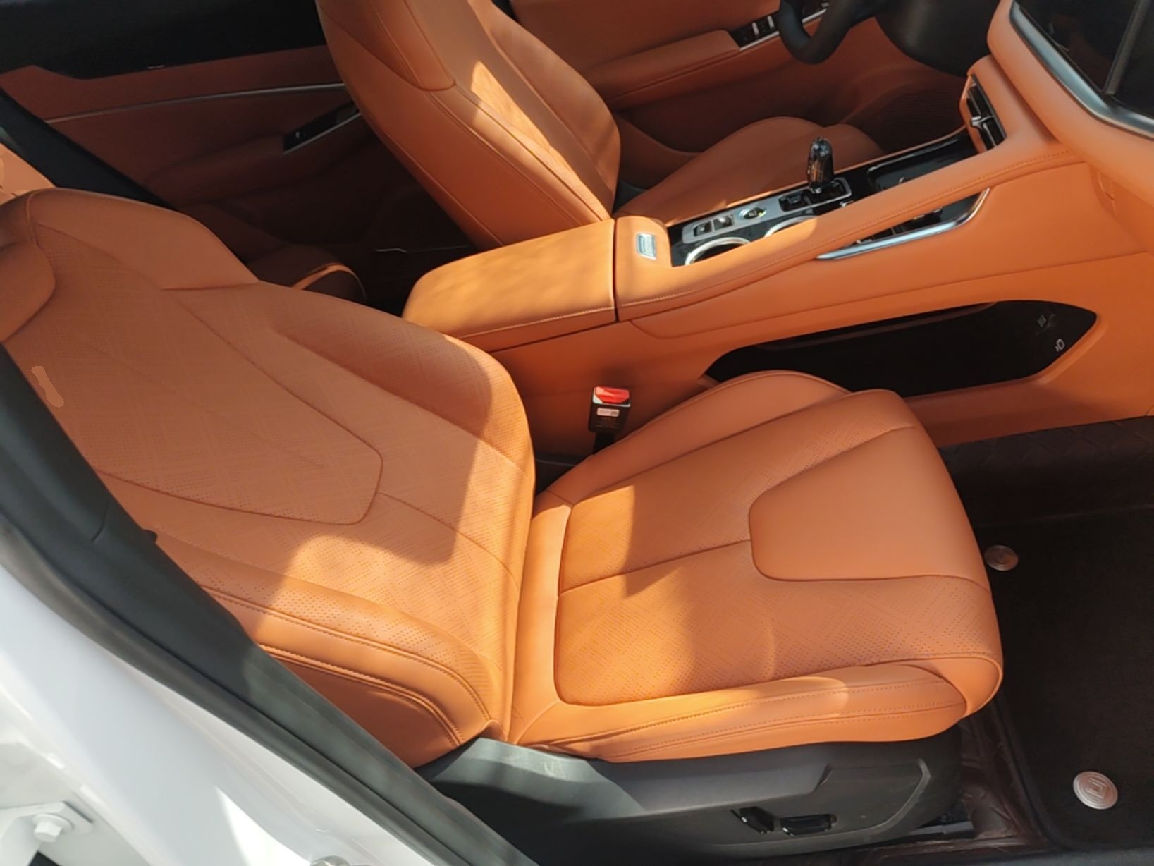 Geely Auto Emgrand X7 Sport 2026 Model 1.5TD Beloved — снимка 19