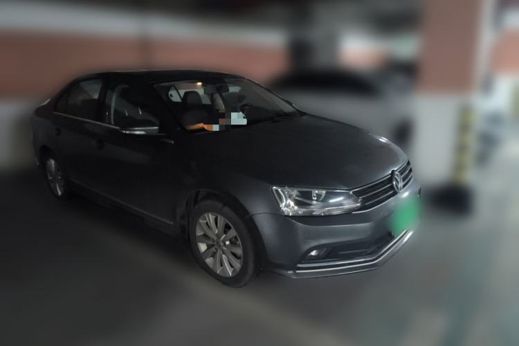 Used Volkswagen Sagitar 2015 1.6L Manual Comfort Model