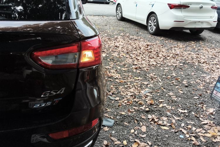 Used GAC Trumpchi GS4 2017 235T Manual Two-Wheel Drive Luxury Edition
