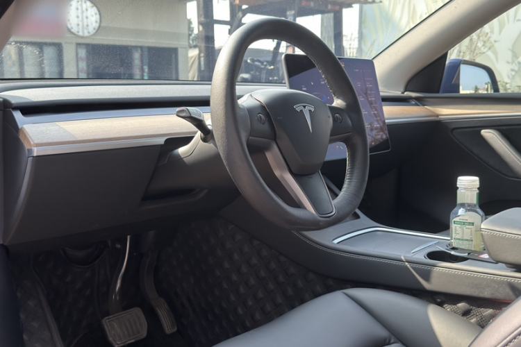 Used Tesla Model Y 2021 Revised Version 2 Long-Range All-Wheel-Drive Edition