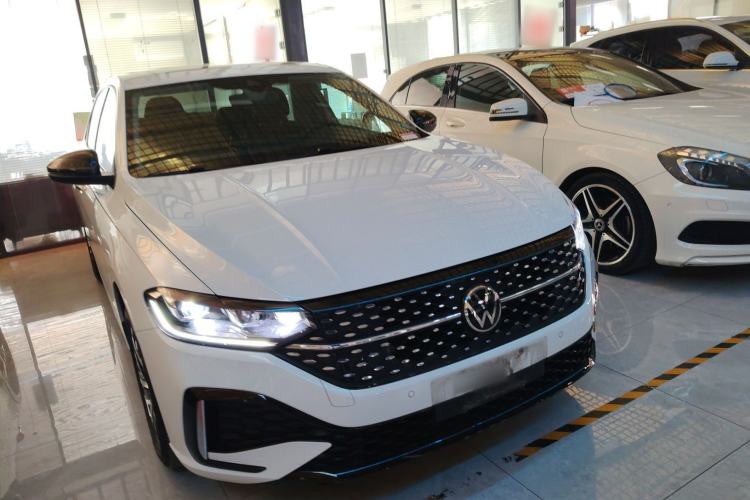 Used Volkswagen Lavida 2024 300TSI DSG Starry Sky Leading Edition Front Right 45 Deg