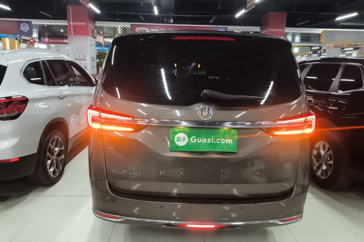 Used Buick GL8 2022 Land Cruiser Executive Class 652T Comfort Model