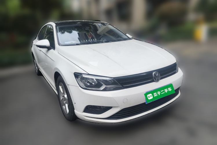 Used Volkswagen Lamando 2015 230TSI Manual Trend Edition
