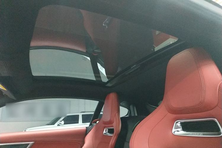 Used Jaguar F-TYPE 2019 2.0T Hardtop Version
