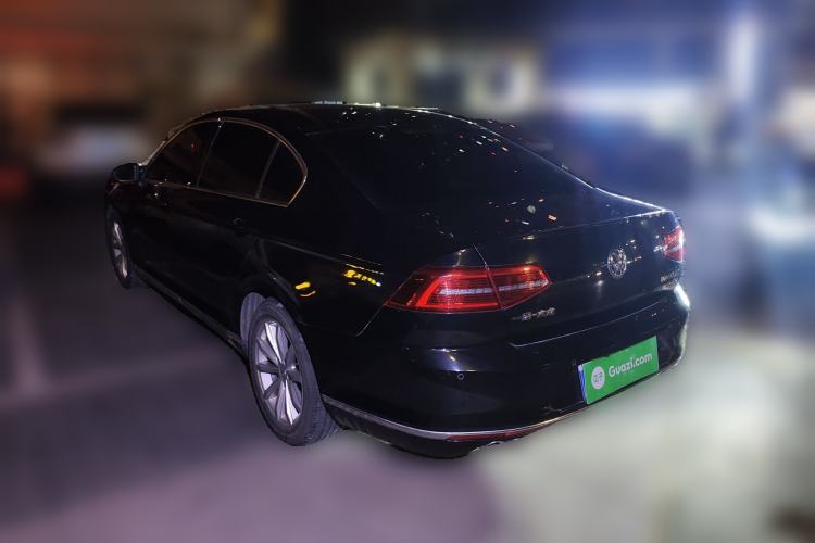 Used Volkswagen Magotan 2018 330TSI DSG Advanced Model Rear Left 45 Deg