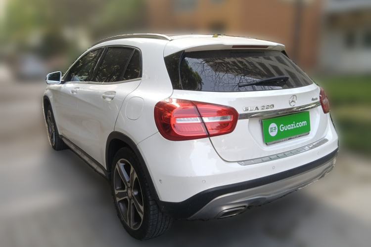 Used Mercedes-Benz GLA 2015 GLA 220 4MATIC Luxury Model Rear Left 45 Deg