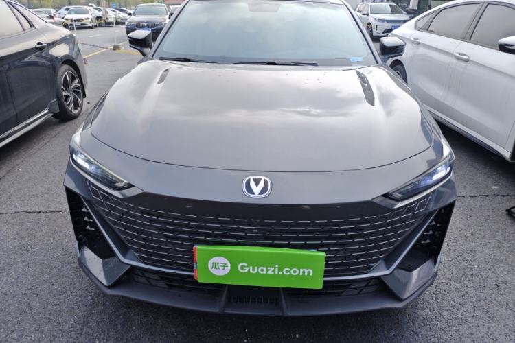 Used CHANGAN UNI-V 2022 1.5T Prestige Version Front