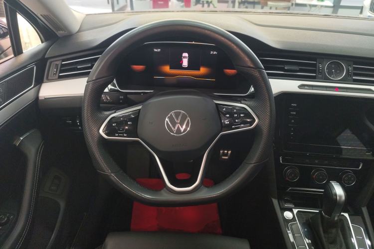 Used Volkswagen Magotan 2023 2 Million Units Limited-Edition 280TSI DSG Comfort Version Steering Wheel
