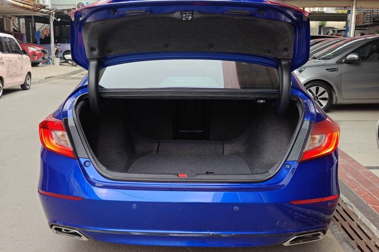 Used Honda Accord 2018 230TURBO Comfort Version National V Trunk