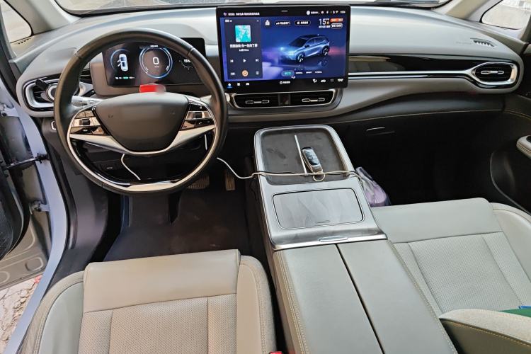 Used AION V 2024 Plus 70 Tech Edition Lithium Iron Phosphate
