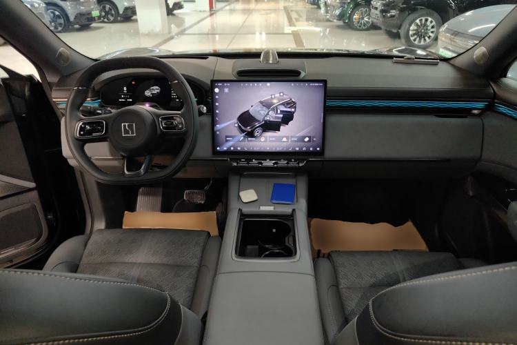 Used Zeekr 7X 2025 100kWh Long-Range All-Wheel Drive Intelligent Driving Version Center Console