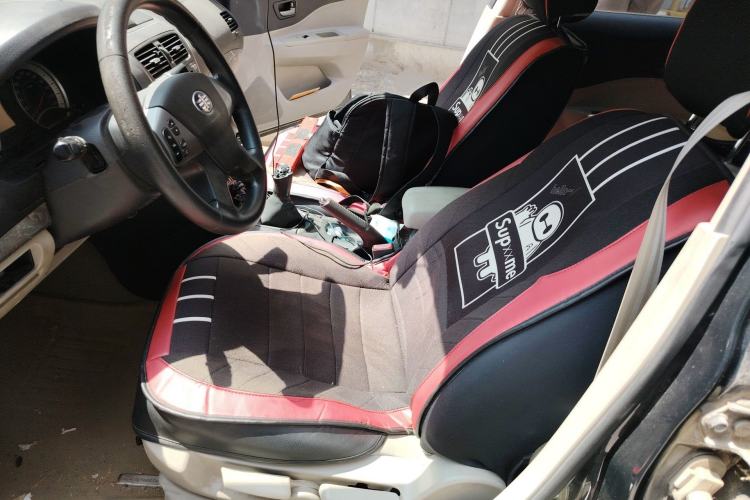 Used Bestune B50 2012 1.6L manual fashion version Left Front Seat