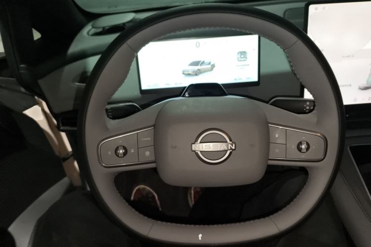 Used Nissan N7 2025 625 Max Steering Wheel