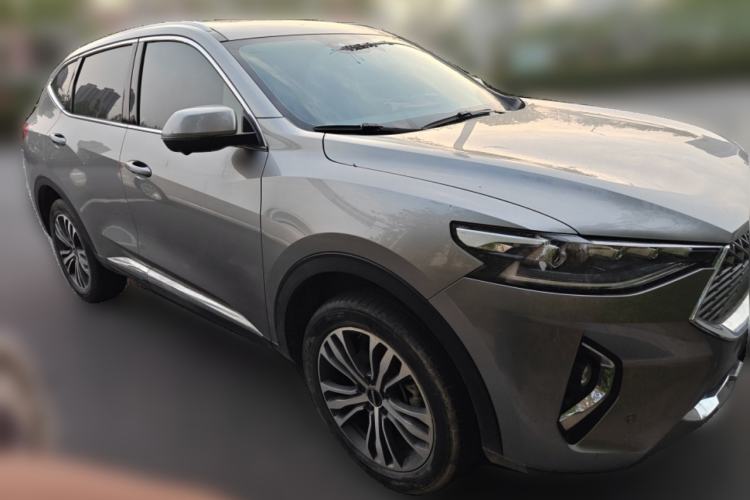 Used Haval F7 2021 2.0T Two-Wheel Drive i-Van Front Right 45 Deg