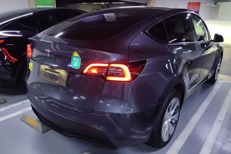 Used Tesla Model Y 2021 Long-Range All-Wheel-Drive Version Rear Right 45 Deg