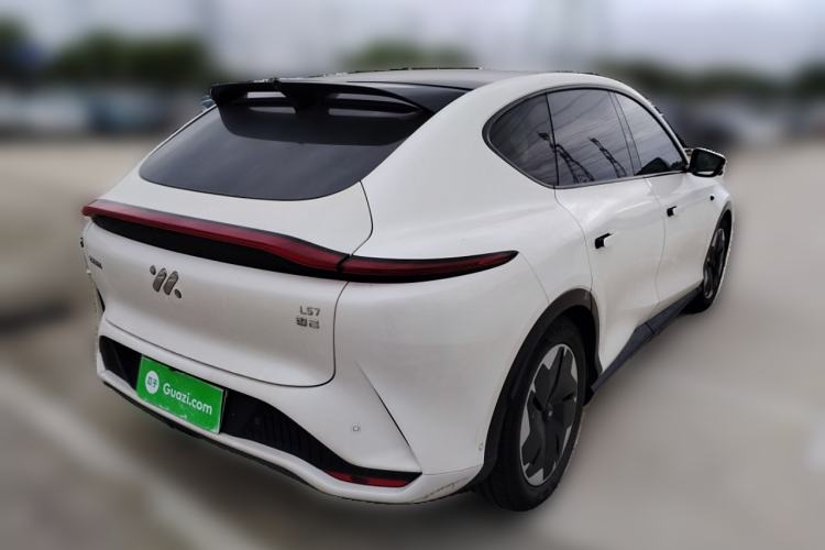 Used IM LS7 2023 100kWh Lux Rear-Drive Version