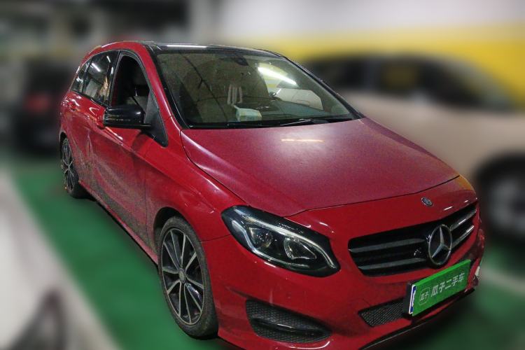 Used Mercedes-Benz B-Class 2015 B 200 Luxury Model
