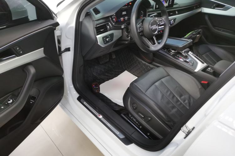 Used Audi A4L 2019 40 TFSI Fashion Edition China VI Emission Standard