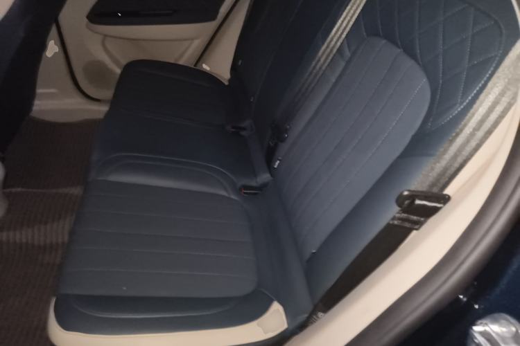 Used ORA Good Cat 2021 400km Standard Range Venus Edition Lithium-Ion Battery Left Rear Seat