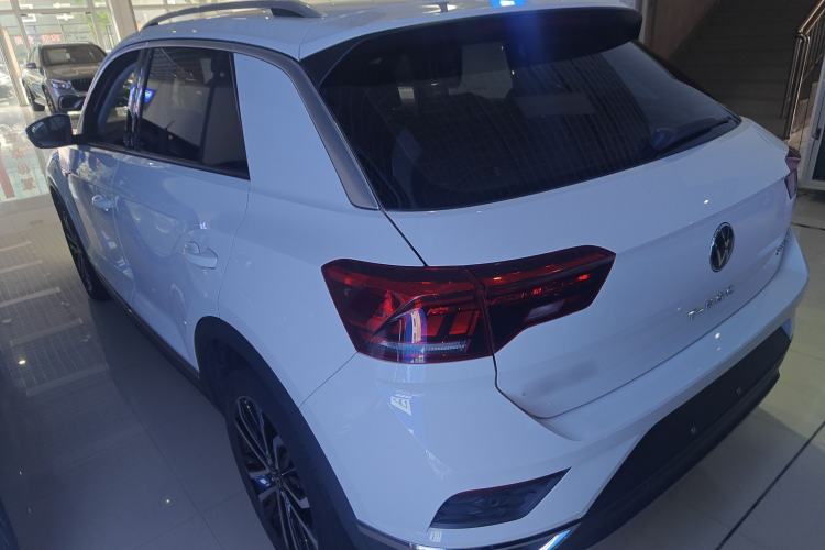 Used Volkswagen T-ROC 2022 280TSI DSG Two-Wheel Drive Comfort PLUS Rear Left 45 Deg