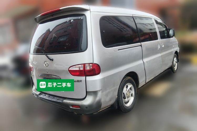 Used JAC Group Refine 2015 2.0L Shuttle Gasoline Long-Wheelbase Standard Version HFC4GA3-3D
