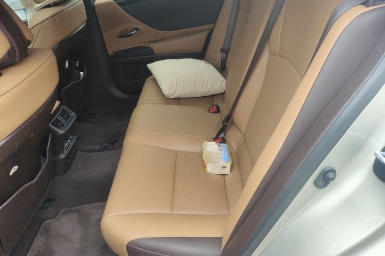 Used Lexus ES 2020 200 Excellence Edition