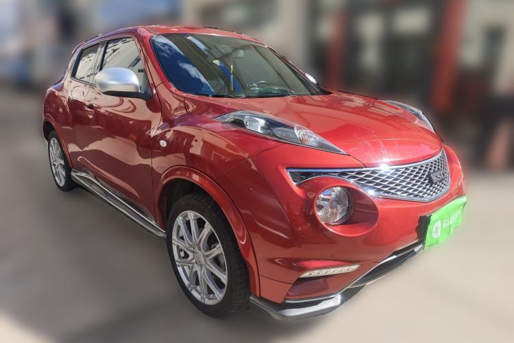 Used Infiniti ESQ 2014 1.6L Spontaneous Edition Front Right 45 Deg